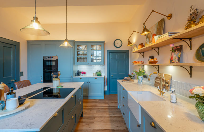 Caledonia Classic Carrick Ash Painted Oval Room Blue and Inchyra Blue