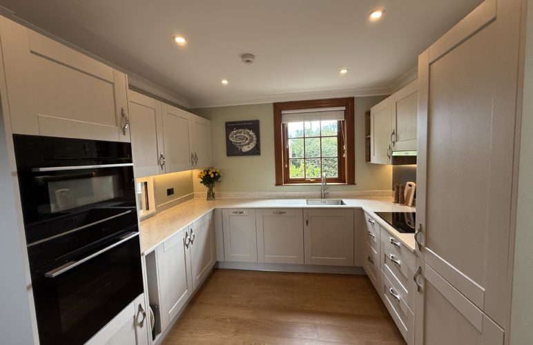 Caledonia Classic Esk Painted Cashmere