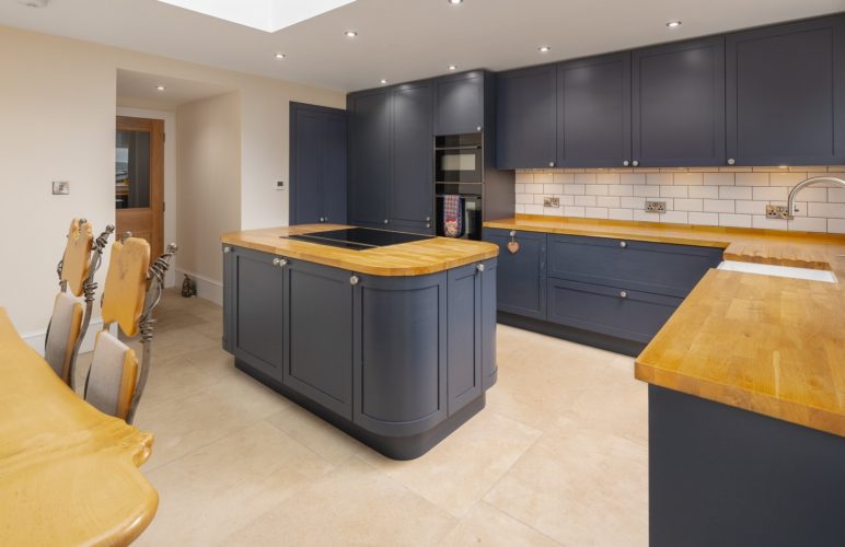 Caledonia Classic Deveron Ash Painted Sumburgh Midnight