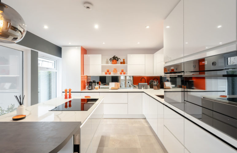 Fusion Handle-less Flash Alpine White