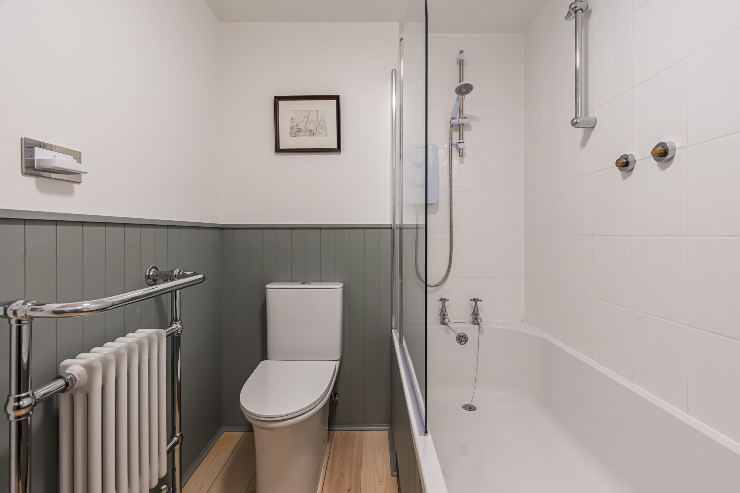 23.2 SS Bathroom 1